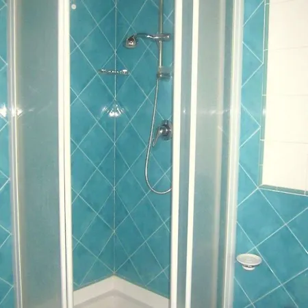 Anwesen Mit Schwimmbad By Interhome شقة لامبوريتشو